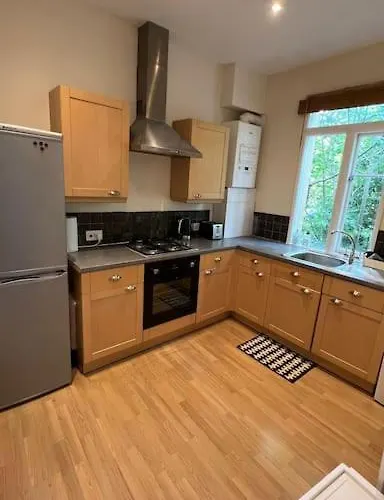 1 Bed Flat In The Heart Of London